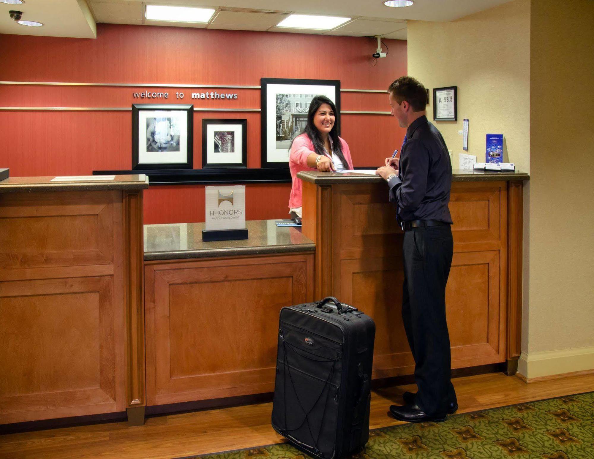 Hampton Inn Charlotte/Мэттьюс Интерьер фото